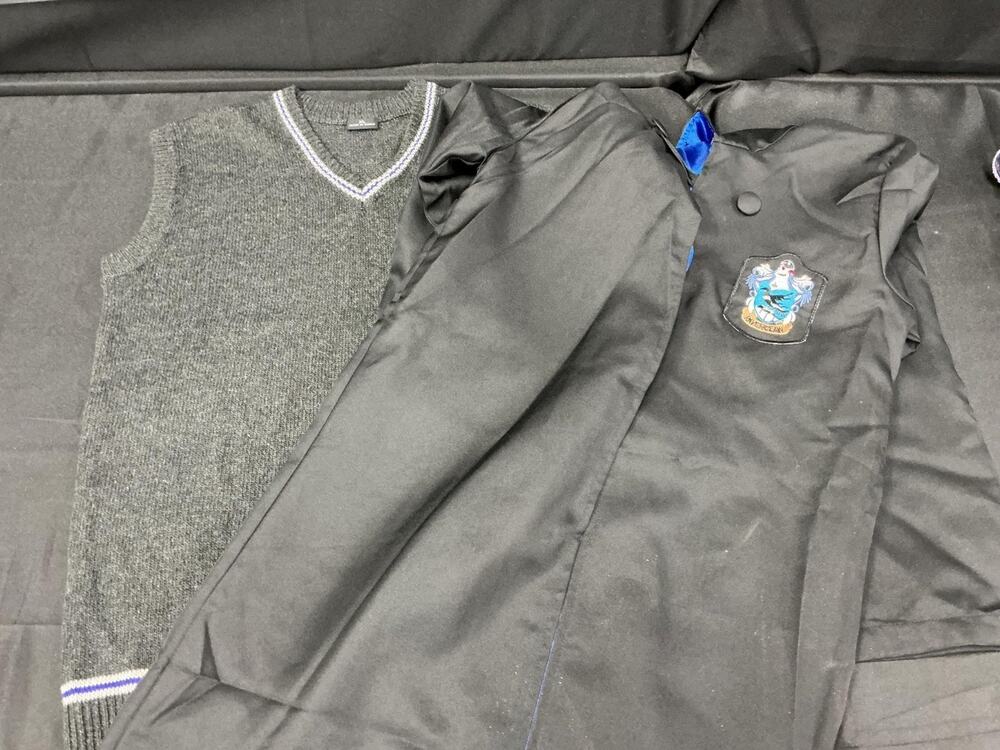 Harry Potter Ravenclaw Robe & Gray Sweater Vest XL Costume Set